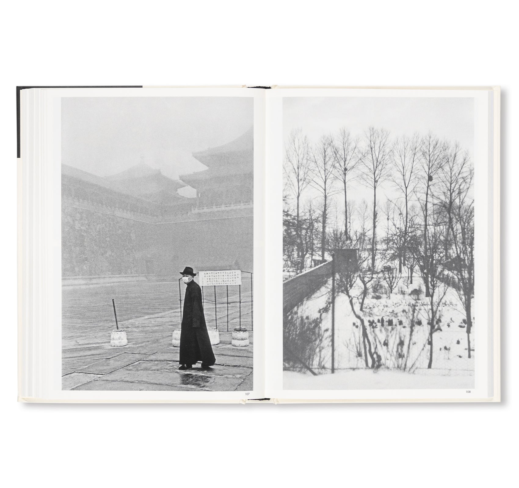 HENRI CARTIER-BRESSON, THE DECISIVE MOMENT by Henri Cartier