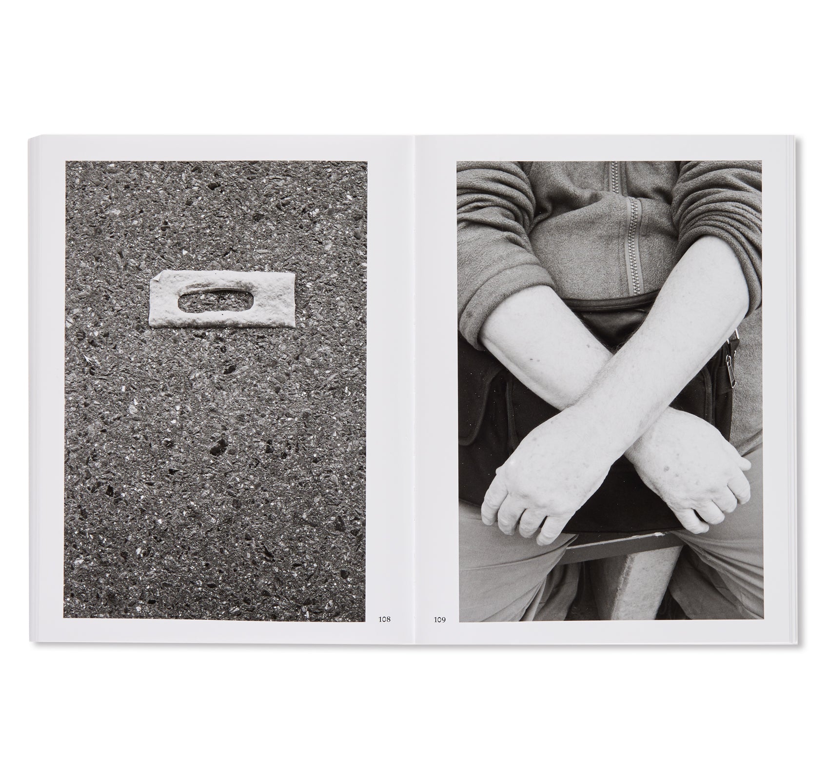 MÁJ/MY by Stephanie Kiwitt – twelvebooks