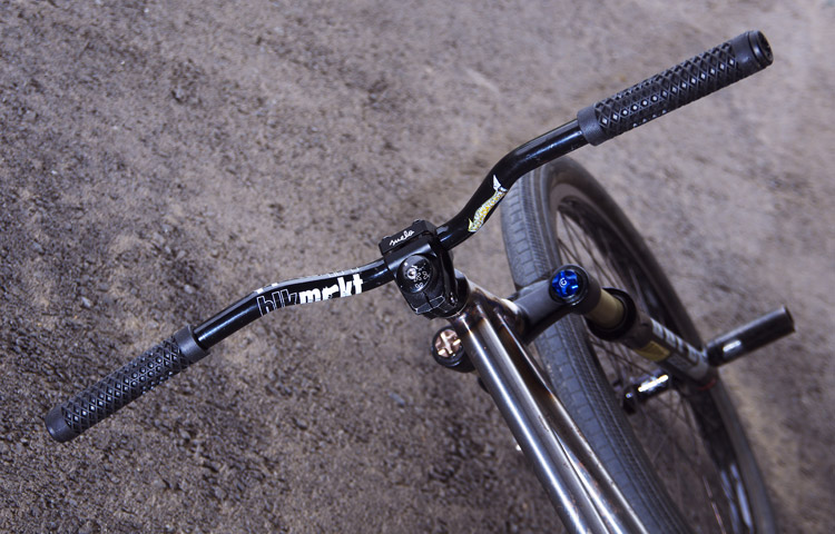 CULT VANS/CULT WAFFLE GRIPとMTBのグラインド | TUBAGRA ツバグラ