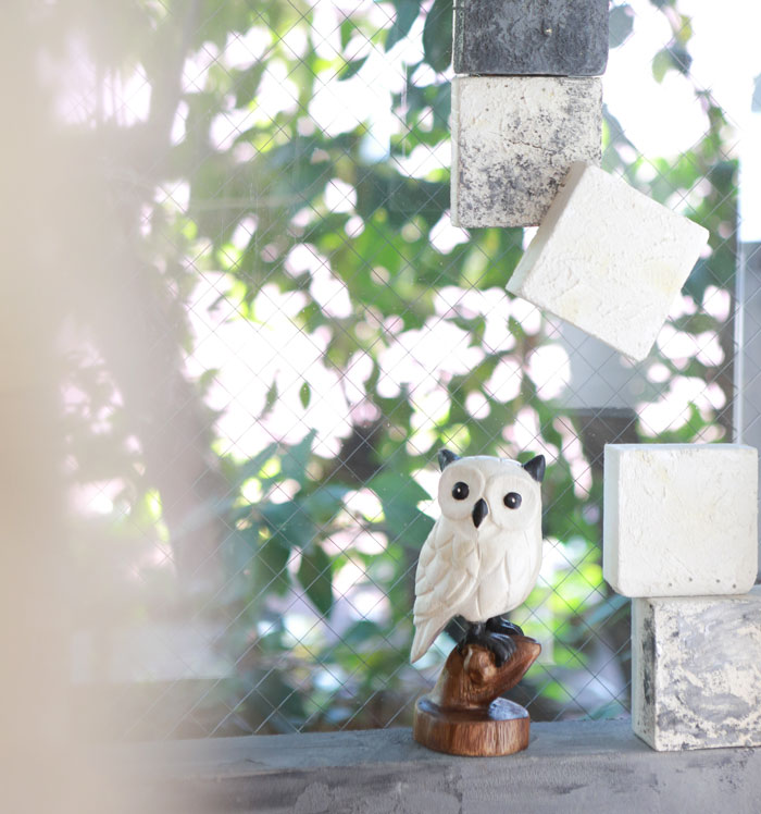 白フクロウ S ふくろう ミミズク 置物 タイ雑貨 アジアン雑貨