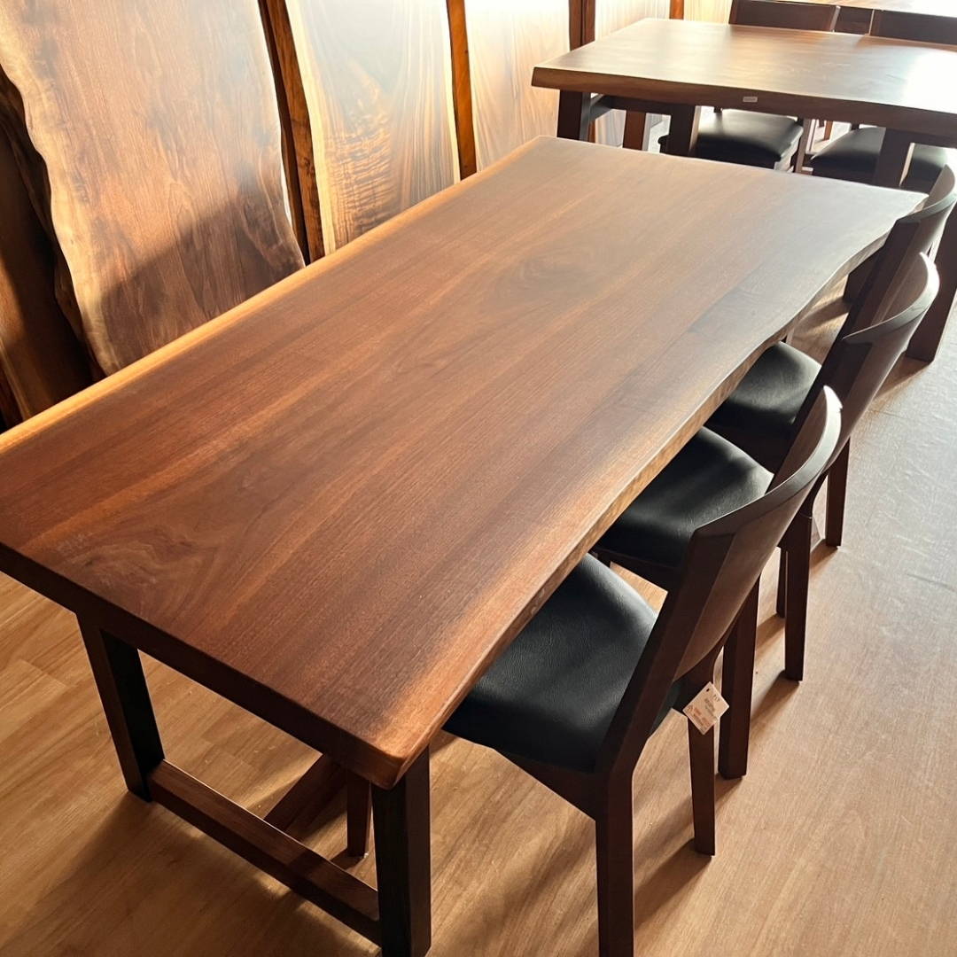 無垢一枚板 – 府中家具の館