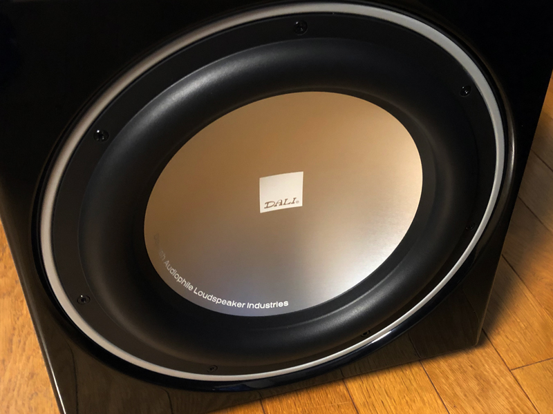 サブウーファーをDALI SUB E12F にアップグレード | ホームシアターと