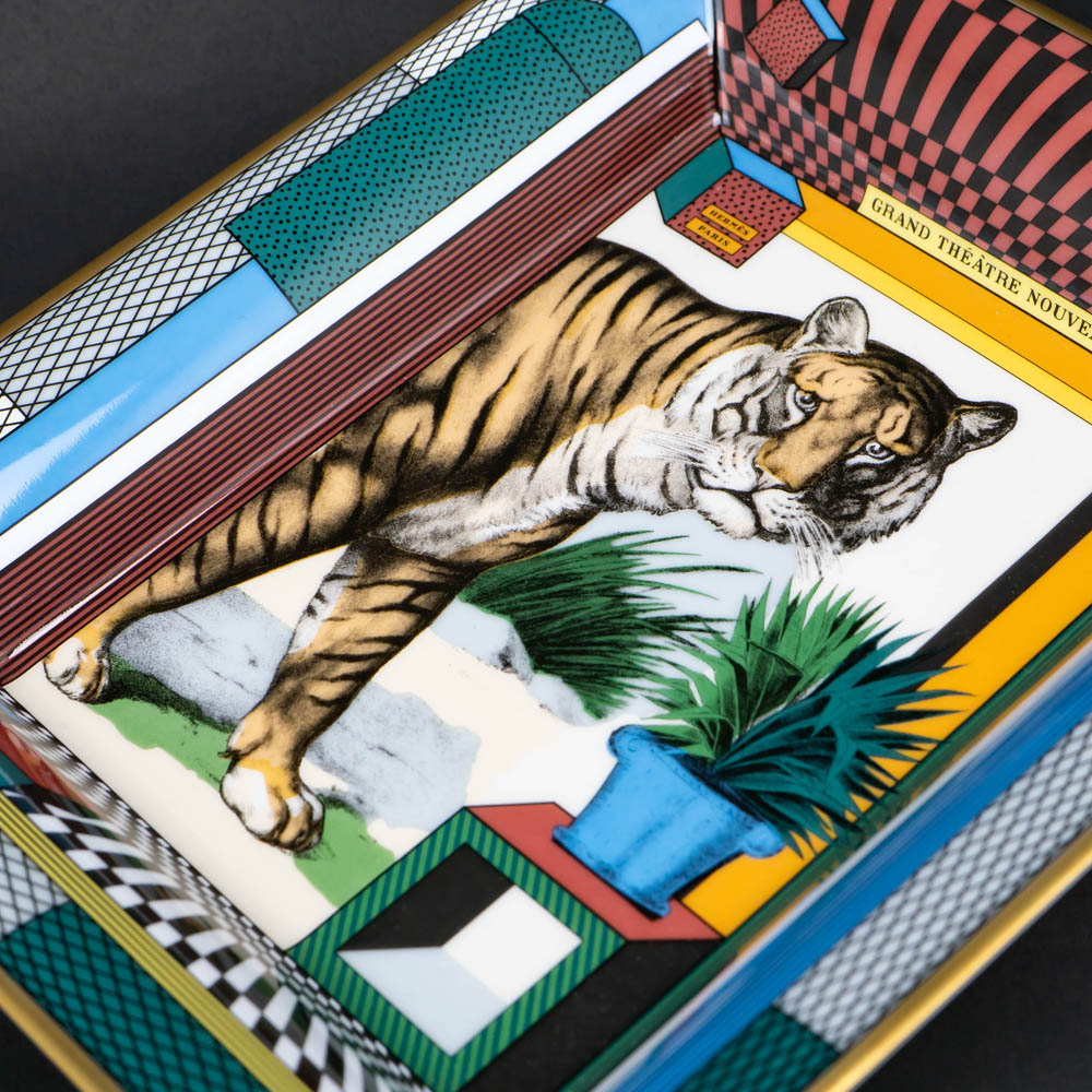 名東】【HERMES】エルメス 小物入れ GRAND THEATRE NOUVEAU 王者の虎