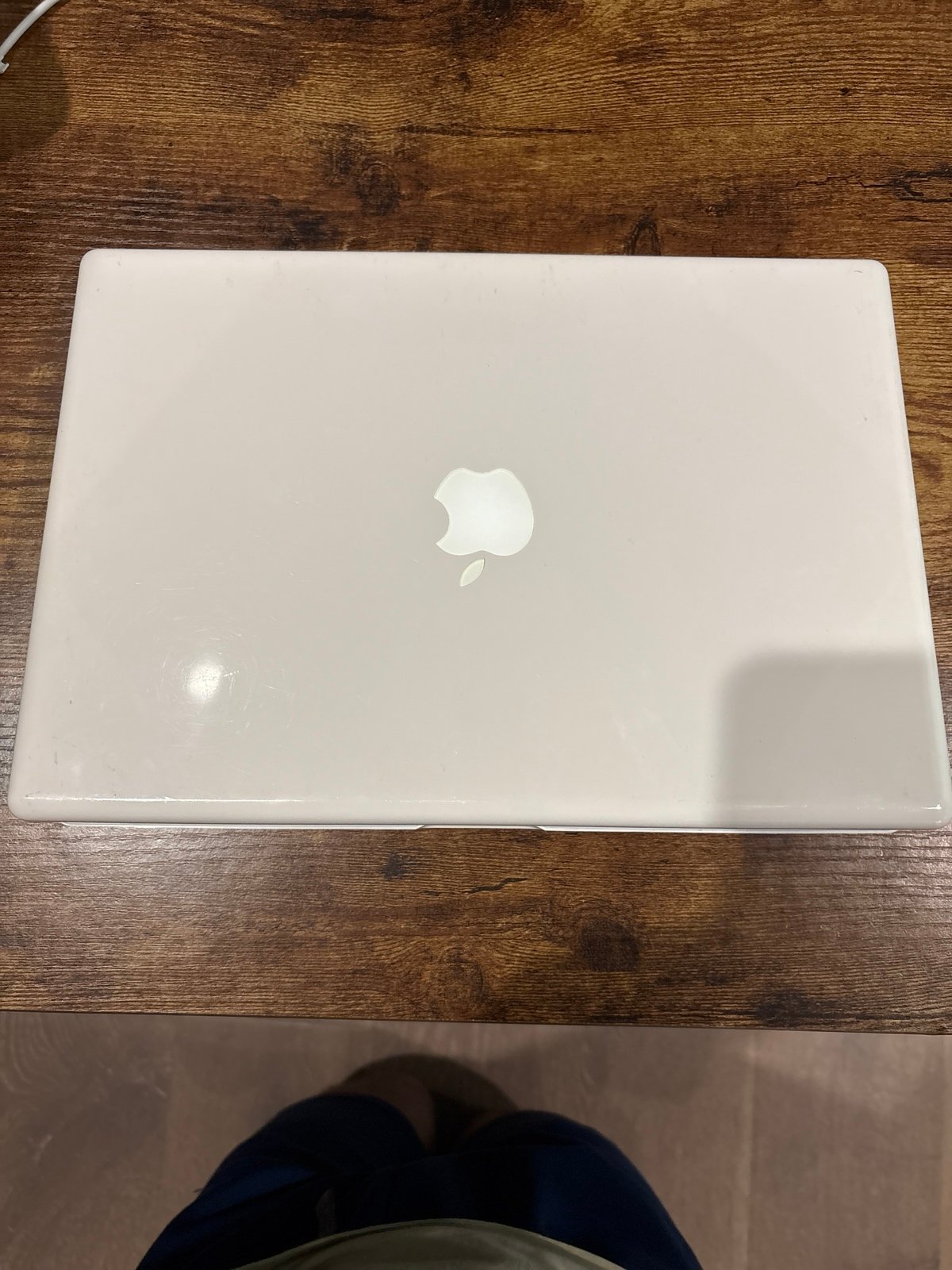 Apple MacBook A1181 (2006) – Vintage White | Mercari