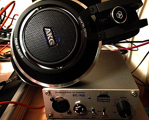 AKG K812 ヘッドホンの試聴レビュー | アンブレラカンパニー | BUZZ