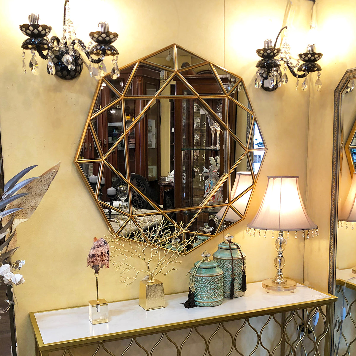 モダンデザインのウォールミラー/ 八角形型のゴールドミラー – 輸入