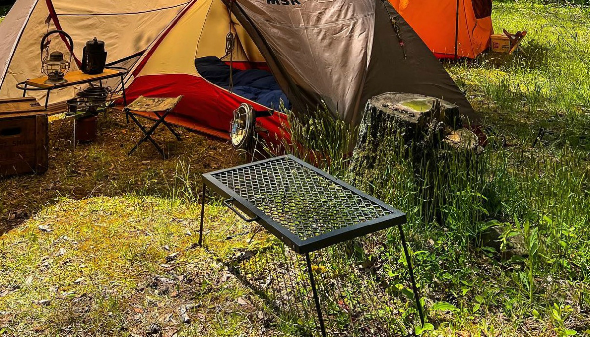 サンゾー工務店 IRON TABLE】抽選販売 | アウトドア・キャンプ用品の