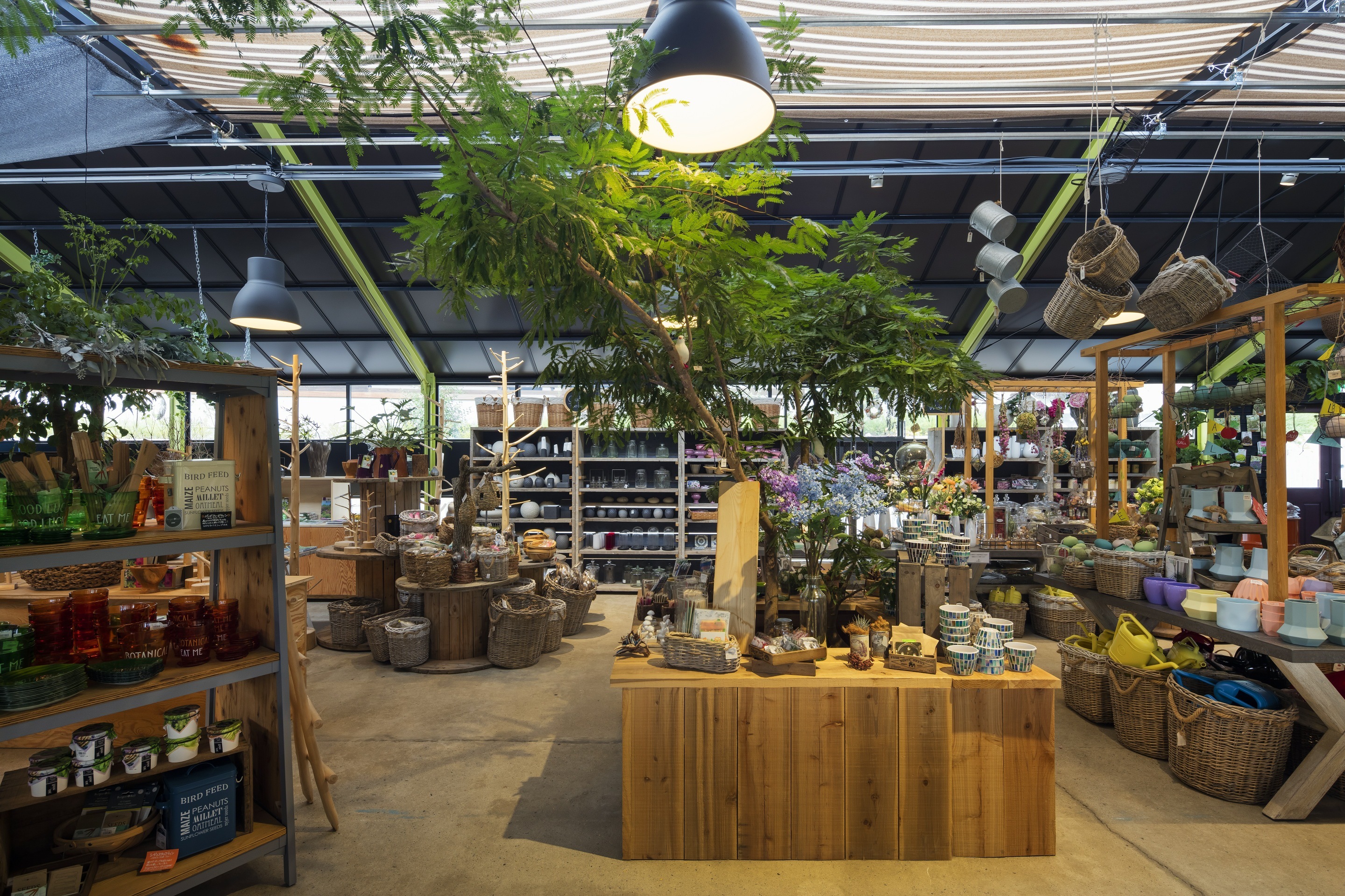 the Farm UNIVERSAL OSAKA | 株式会社ユニバーサル園芸社 採用情報