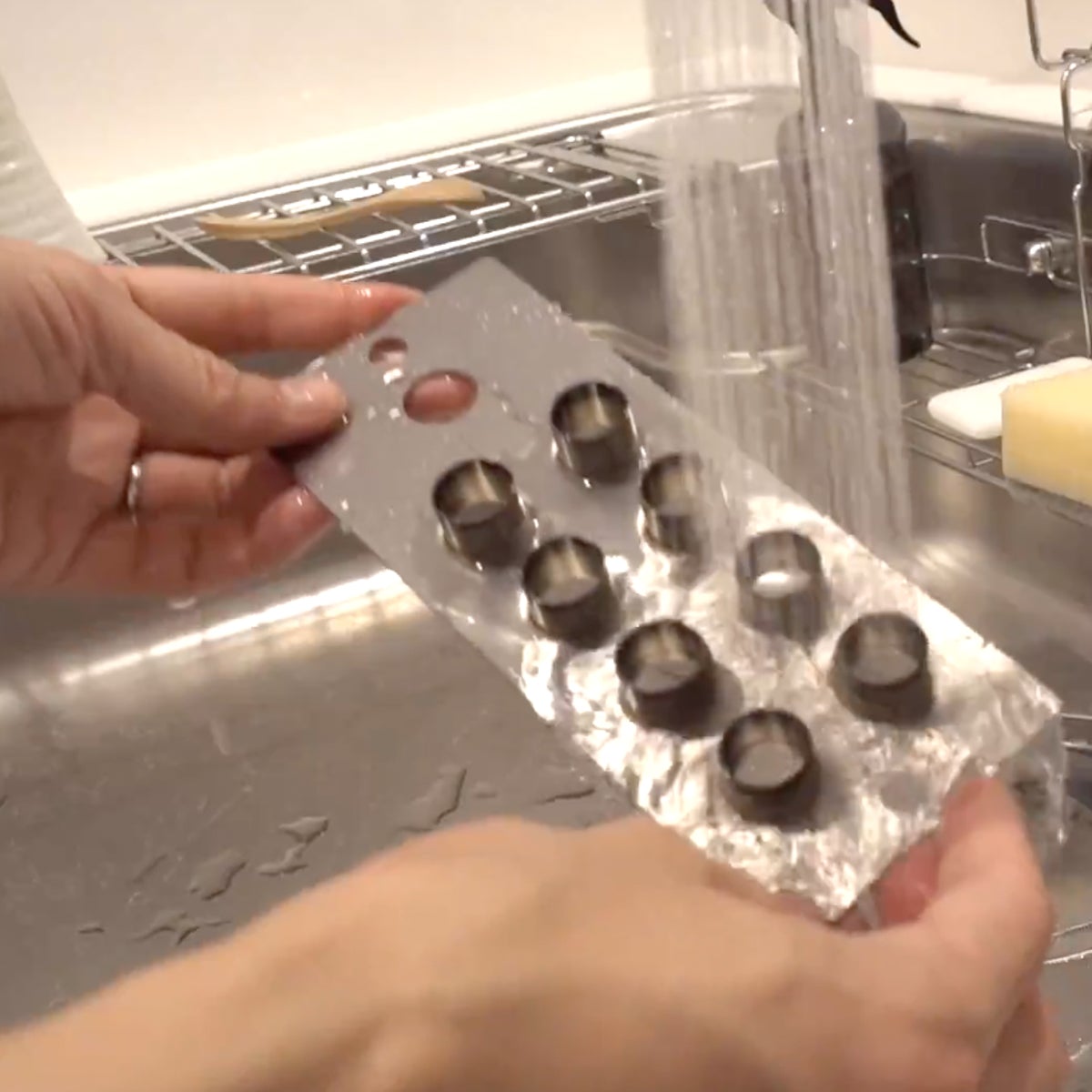 空気清浄活性器「ｻﾘｰﾙ」KO-208ﾌﾞﾗｯｸ – ゆにわマート