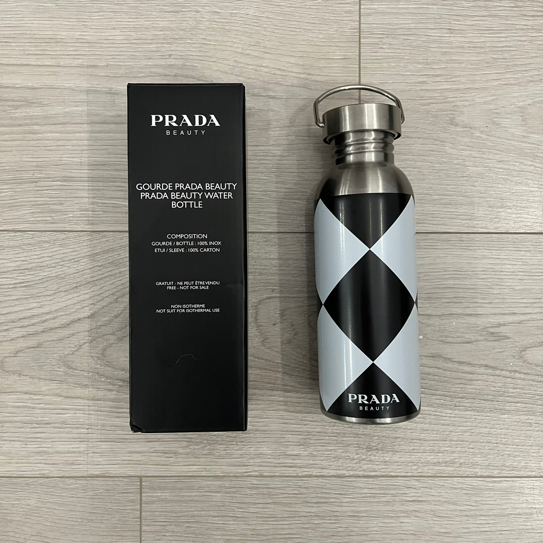 prada beauty water bottle – único13