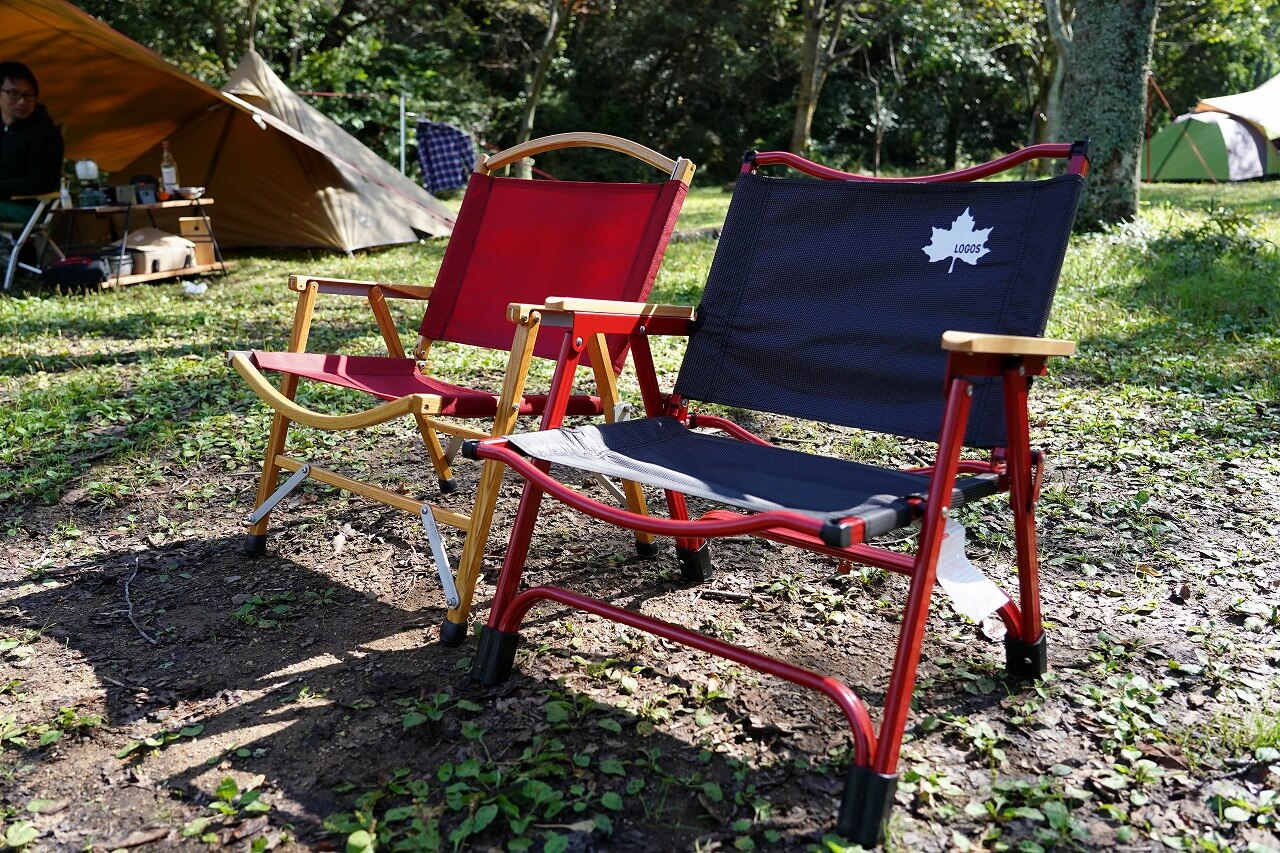 カーミットチェアとロゴス アッセムアームチェアがよく似てるけど違い