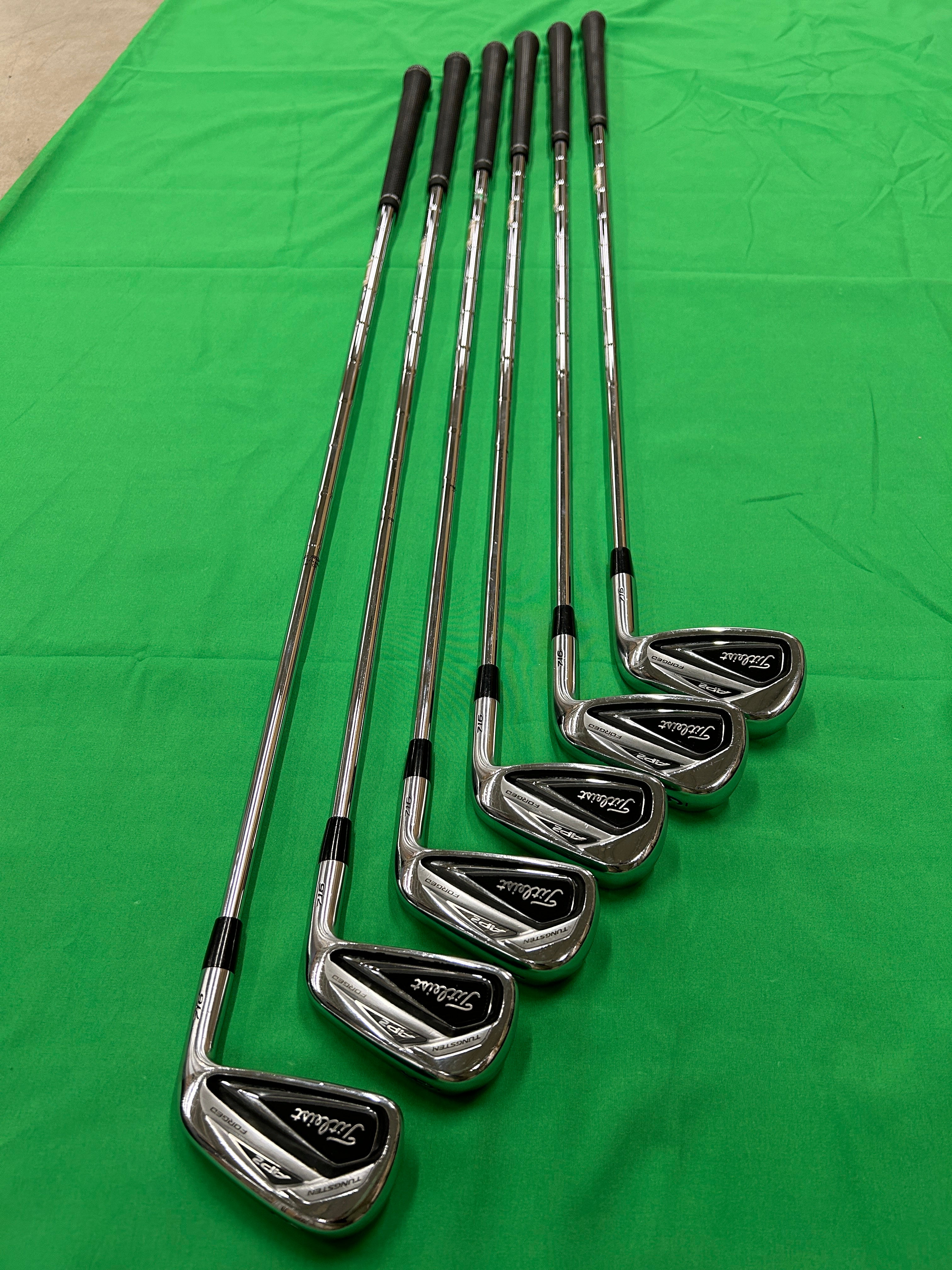Titleist 716 AP2 irons 5-PW DG AMT S200 steel stiff flex – Used
