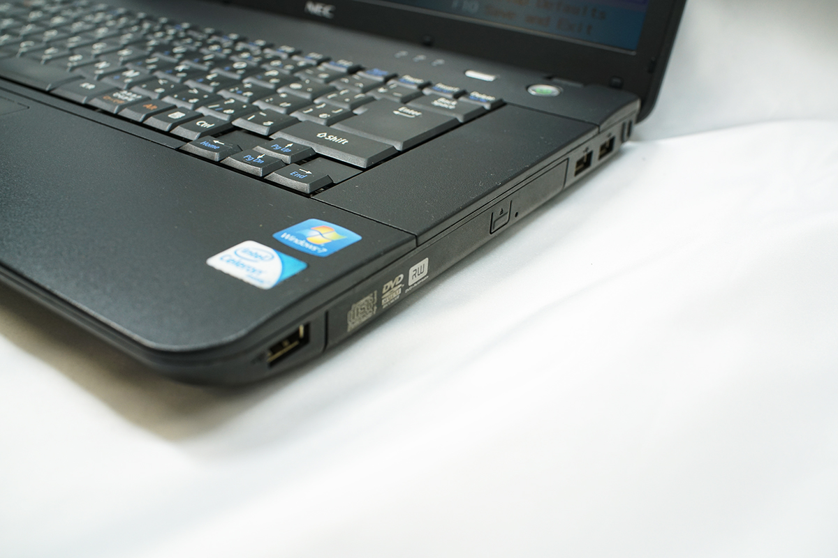 ジャンク品ノートパソコン NEC PC-VK25 15.6インチ / Used Fun