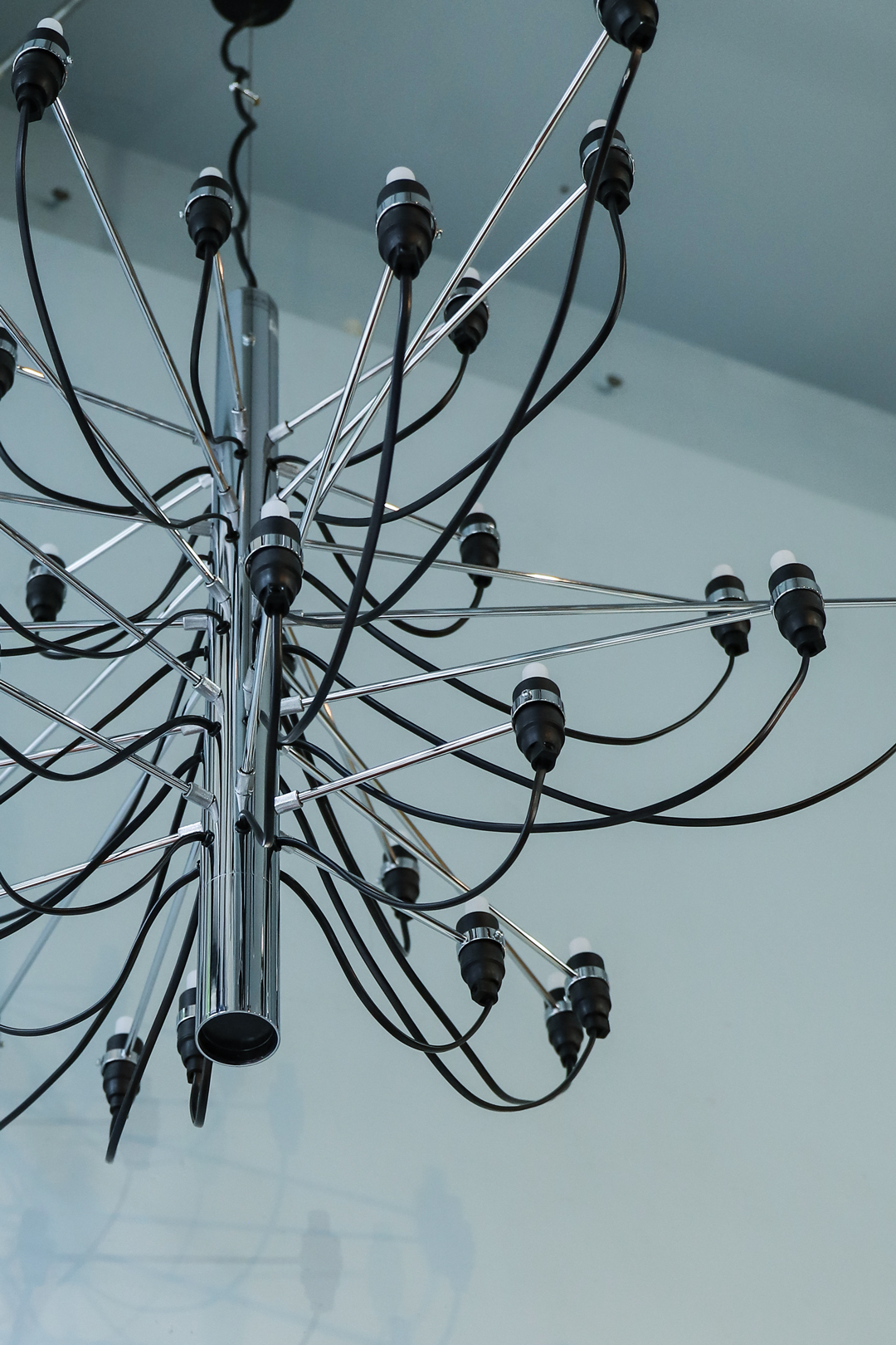 フロス シャンデリア クローム ジノ・サルファッティ 照明 イタリア