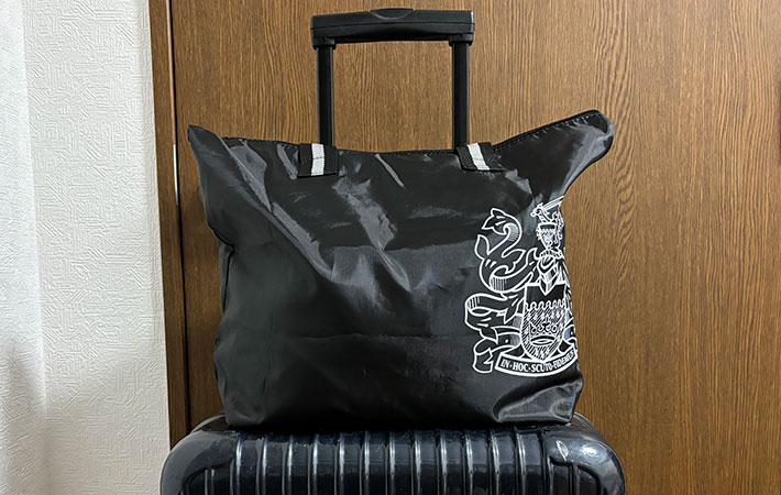 GLOW』2025年1月号付録『アクアスキュータム』のバッグをチェック