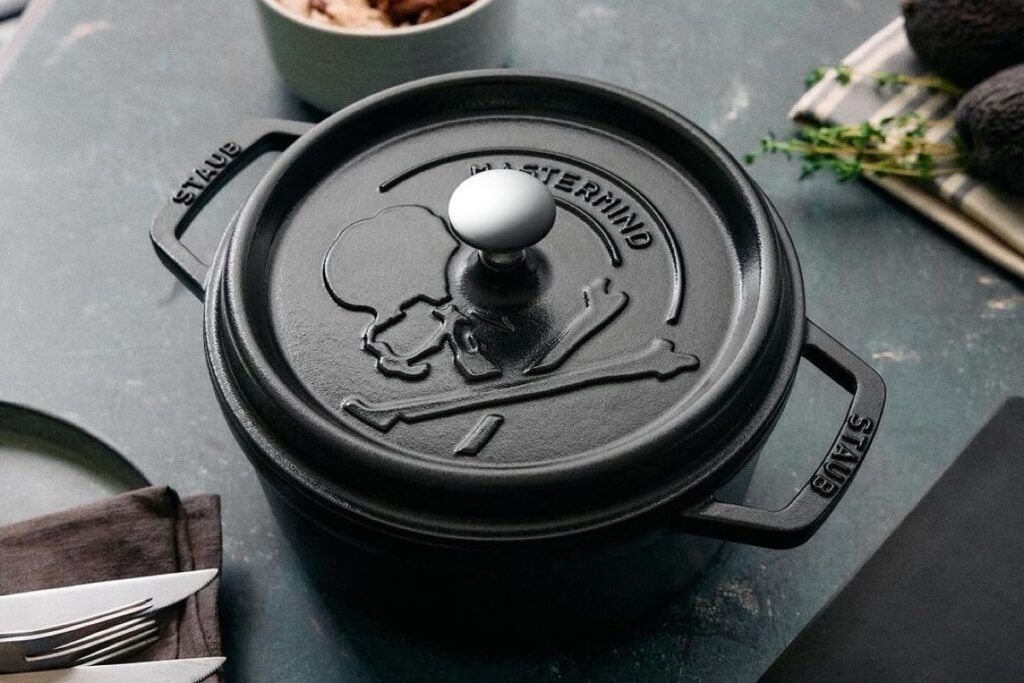 MASTERMIND WORLD × STAUB コラボココットが国内10月3日より発売 | UP