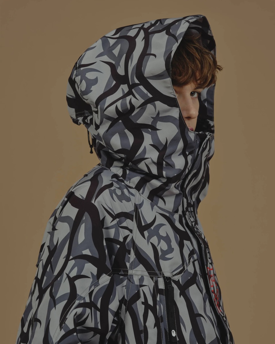 BAPE® x NEIGHBORHOOD® 2025年春夏コラボコレクションが国内2月1日より