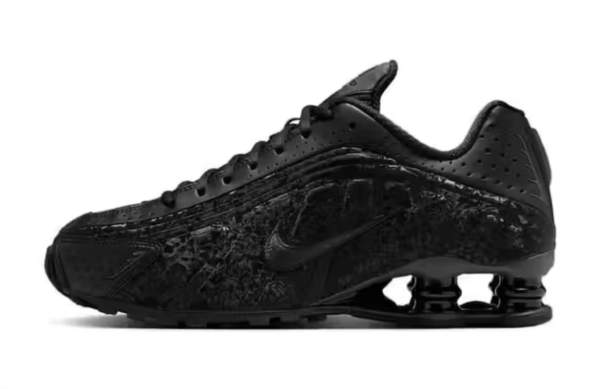 Nike Shox R4 “Black Floral”が国内3月17日より発売［HV0934-002