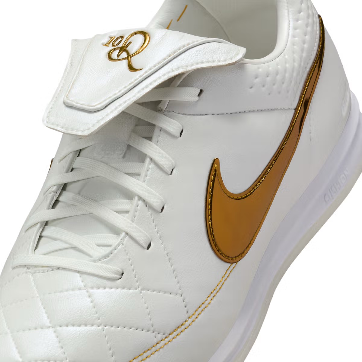 Ronaldinho x Nike Tiempo Legend SE “Touch of Gold”が国内12月10日
