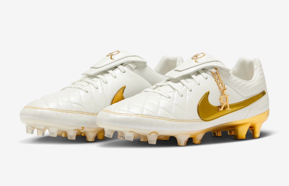 Ronaldinho x Nike Tiempo Legend FG SE “Touch of Gold”が国内12月10