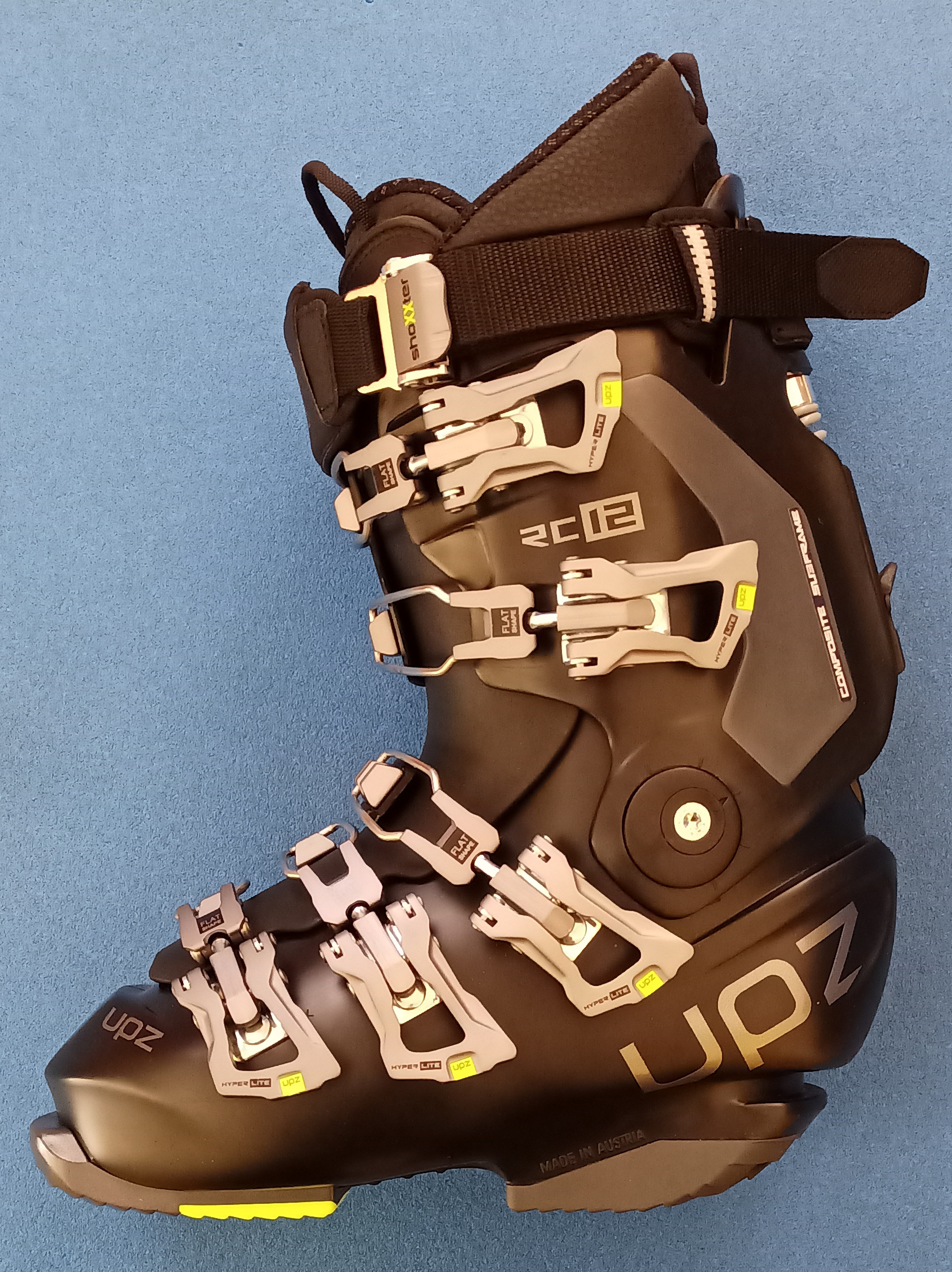 2025 RC12 Shoxxter: Black – UPZ Boots