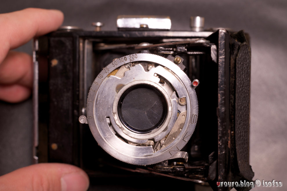 精巧な機械仕掛けカメラが手作りだと？興味本位でZEISS IKON蛇腹カメラ