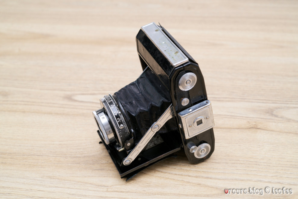 精巧な機械仕掛けカメラが手作りだと？興味本位でZEISS IKON蛇腹カメラ