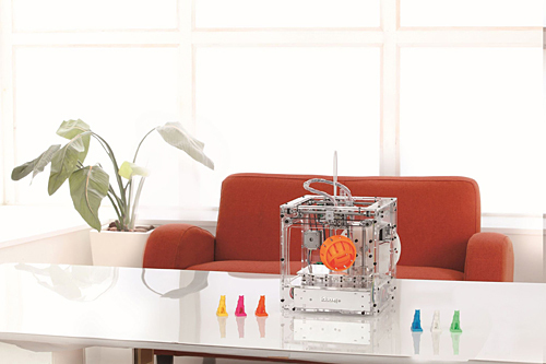 デアゴスティーニ、付属のパーツを組み立てると3Dプリンタができあがる