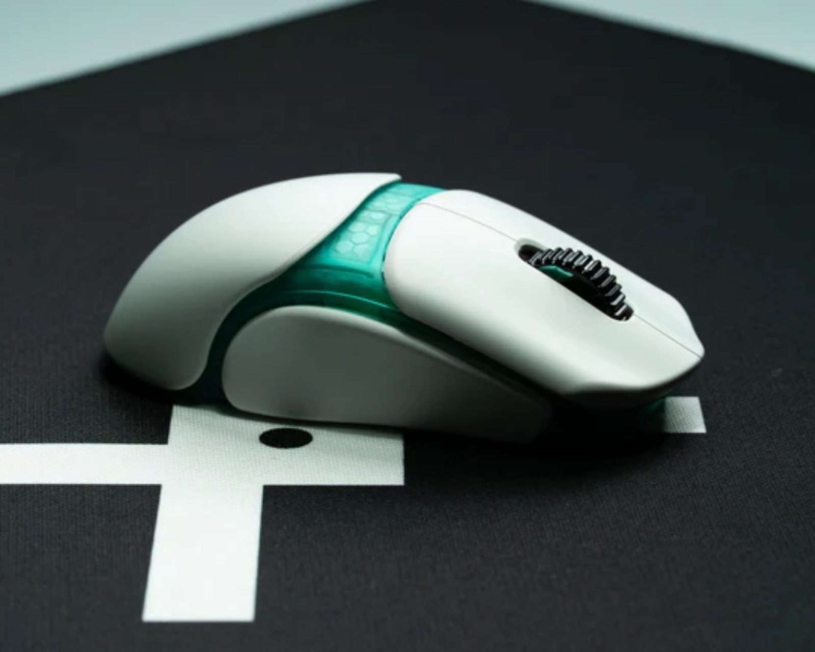 Orbital Works Pathfinder Wireless Gaming Mouse – White + Core Body