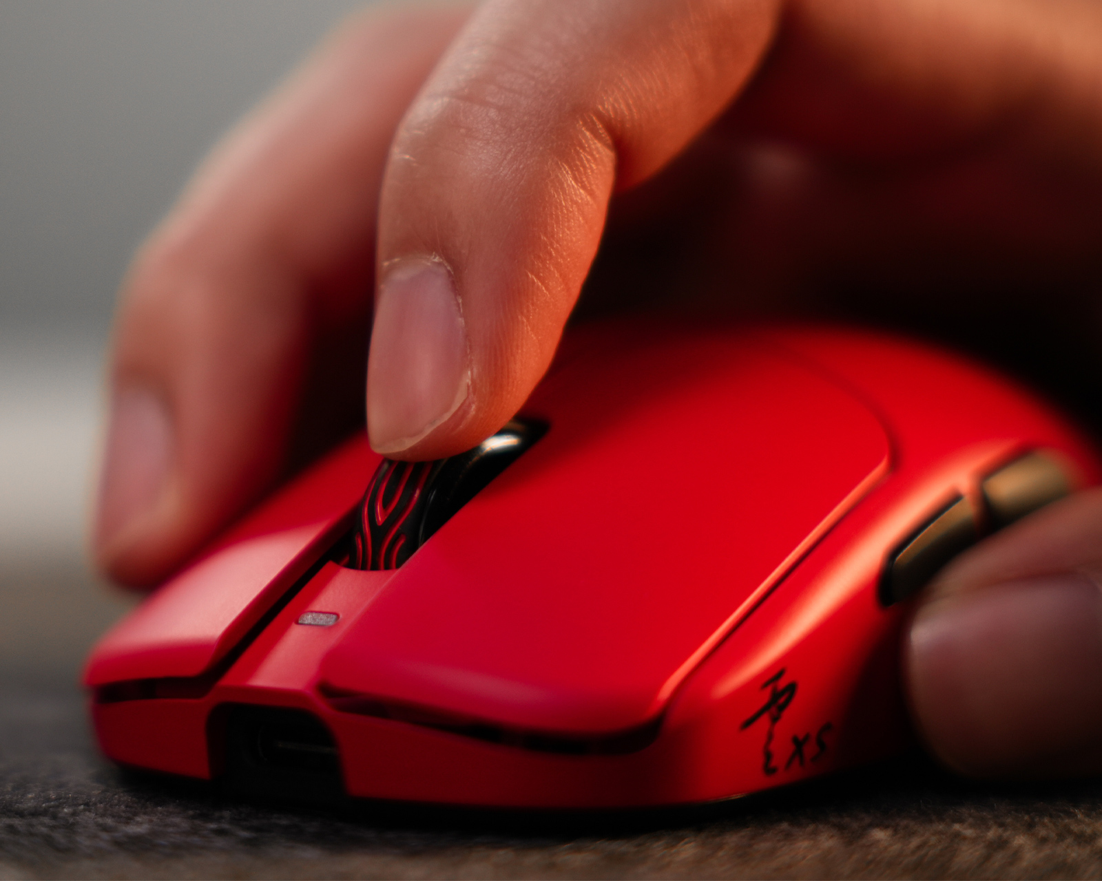 Waizowl OGM Cloud XS 8K Wireless Gaming Mouse - Red - us.MaxGaming.com