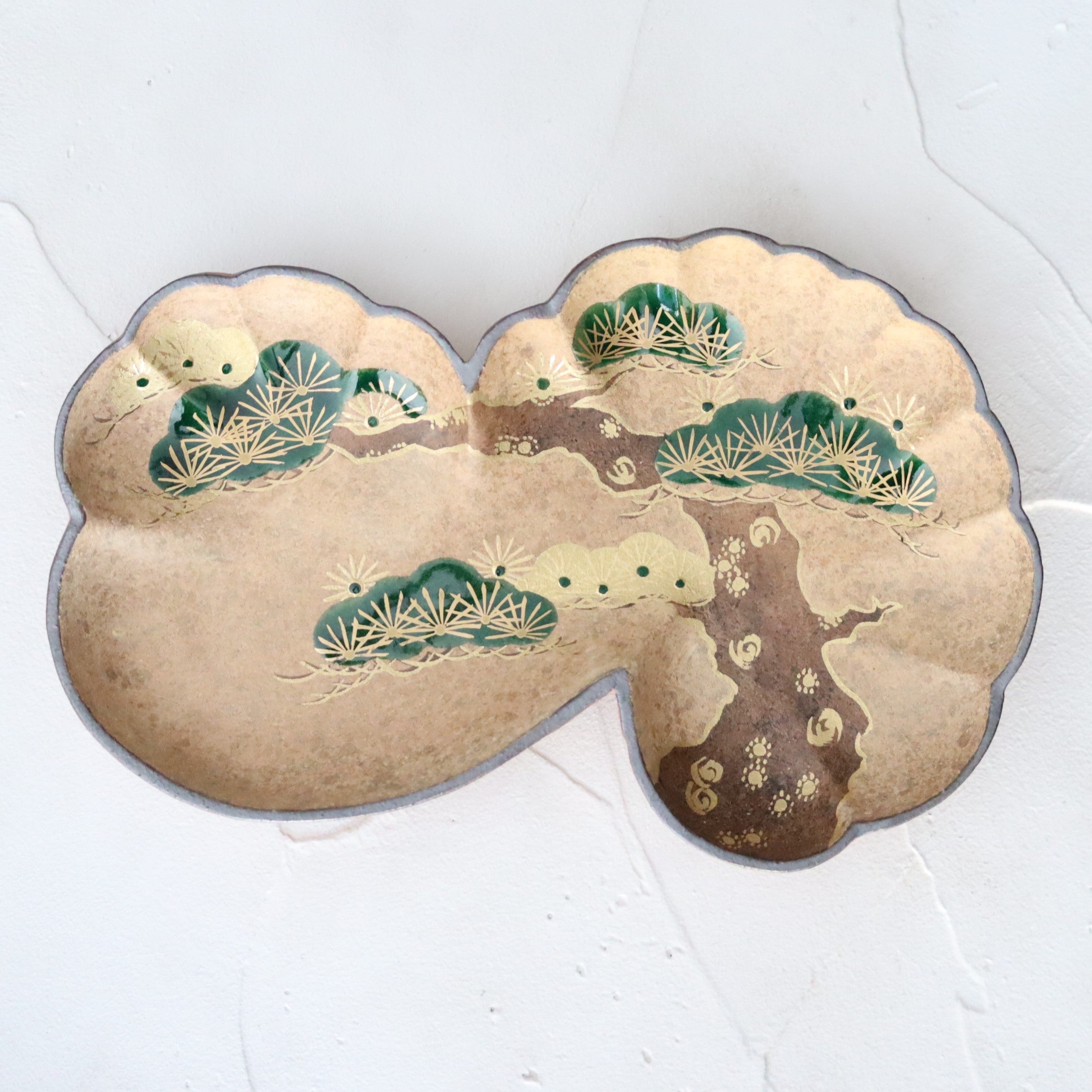 乾山写平向 松 – うつわ御結