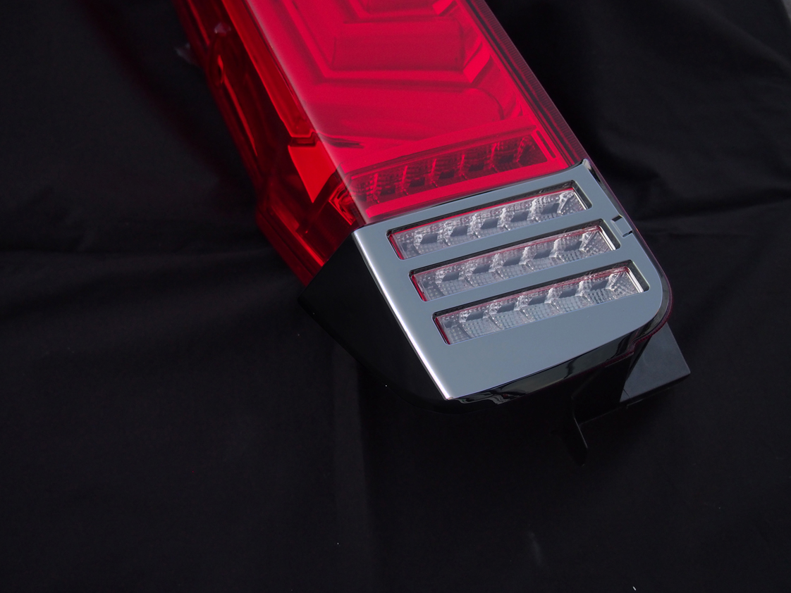 トヨタ 80系 ノア ヴォクシー エスクァイア ジュエルLEDテールランプ