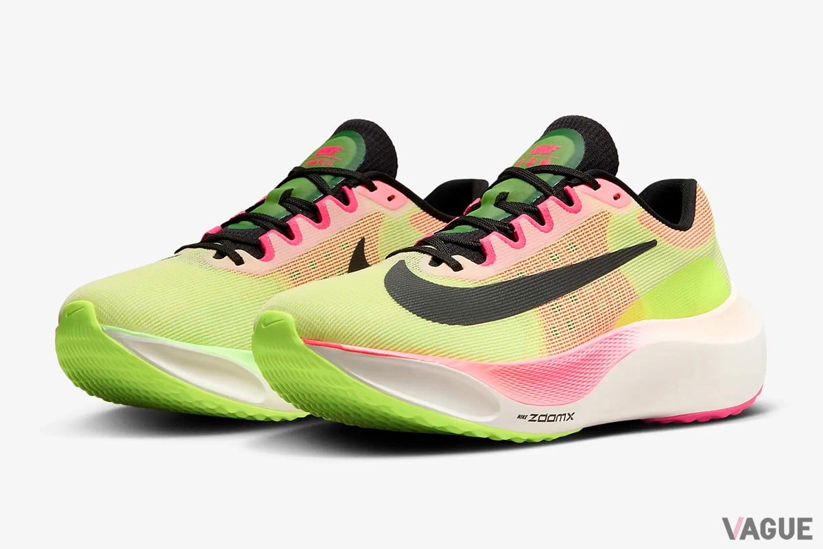 駅伝がモチーフ」のデザインが目を惹くランニングシューズの実力とは