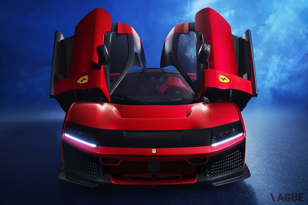 5億円超え！ フェラーリ新型「F80」世界初公開 1200馬力の公道走行