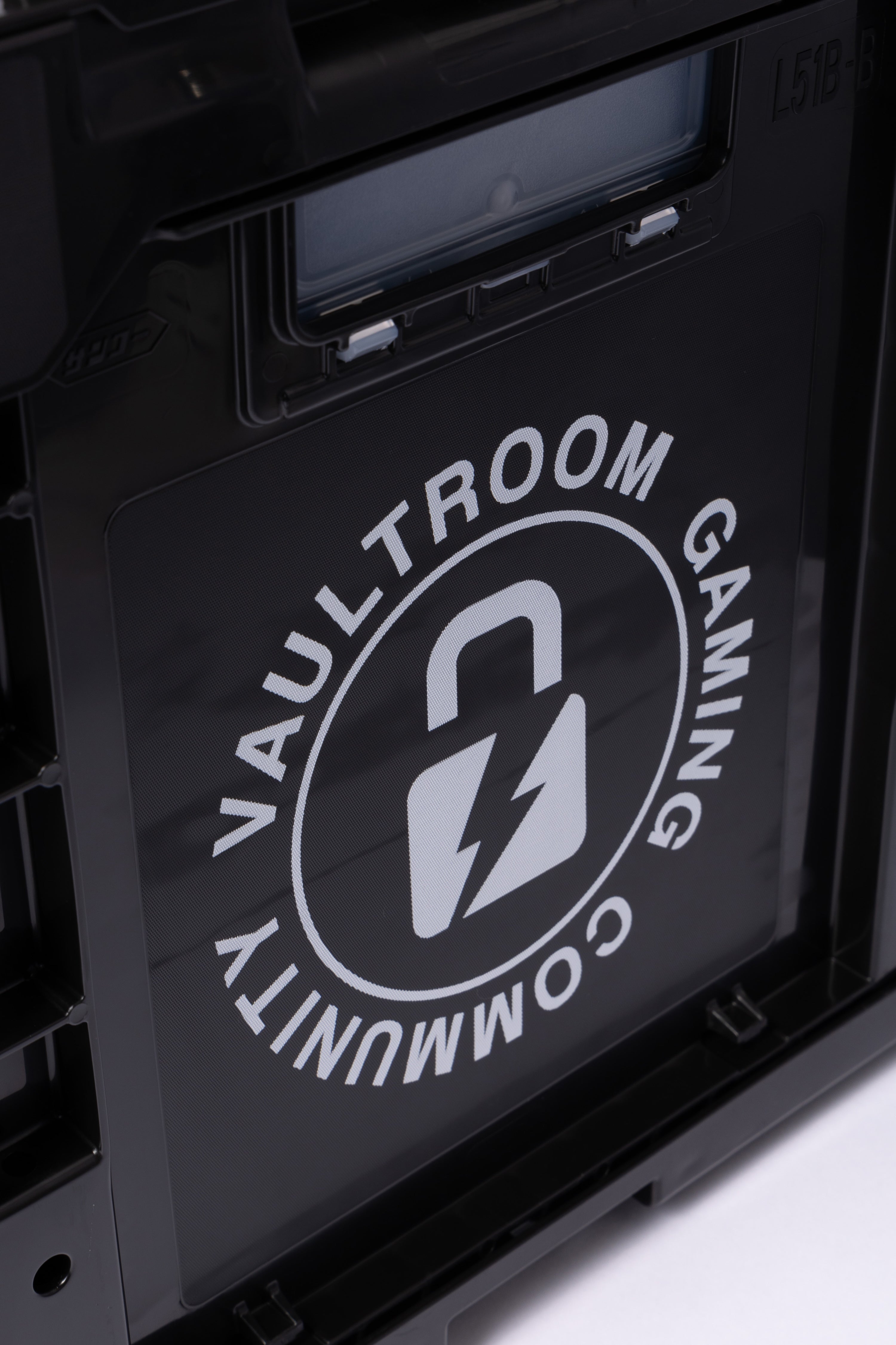 VAULTROOM CONTAINER / BLK