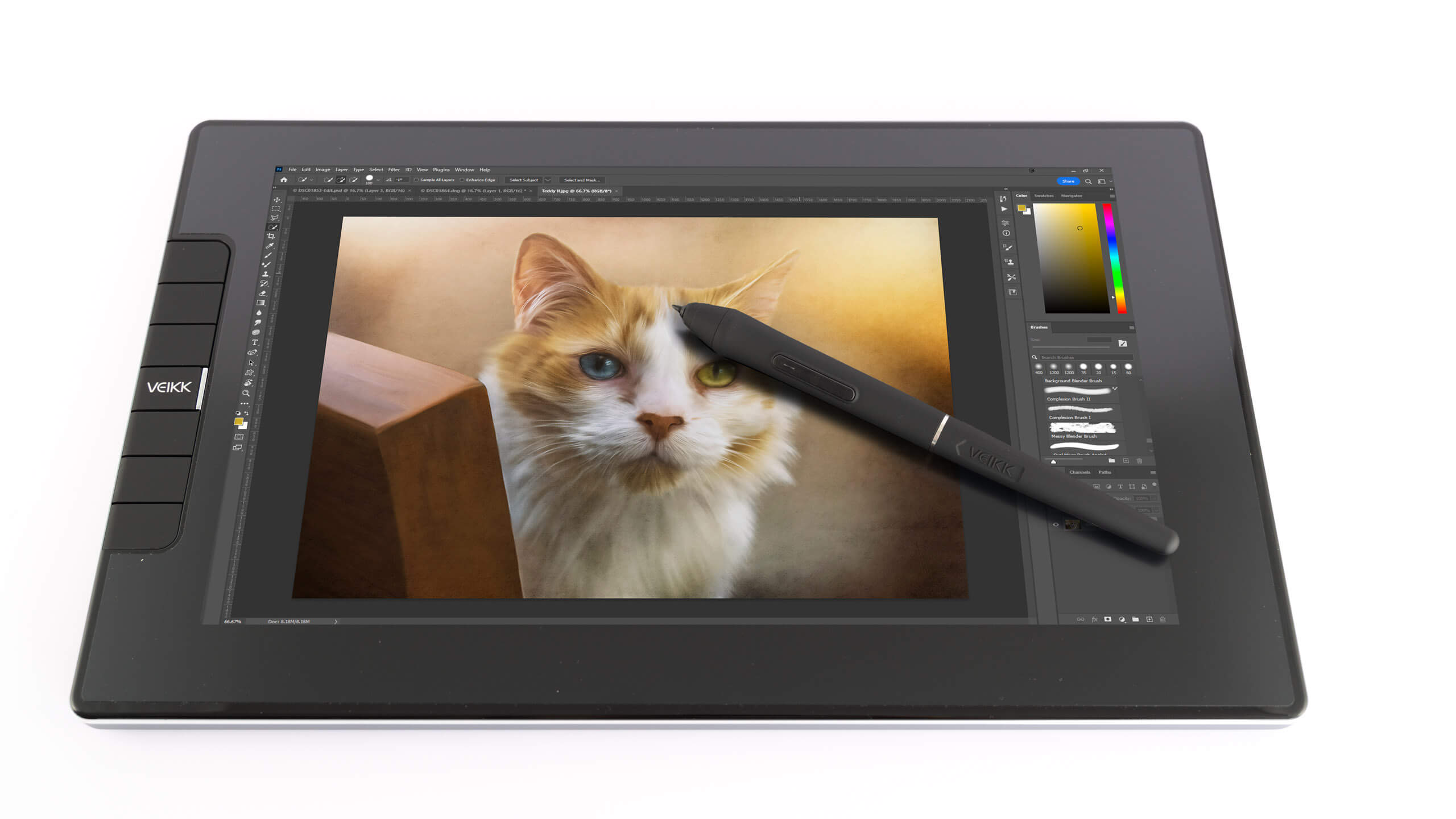 Veikk Studio VK1200: Sleek and compact display and pen