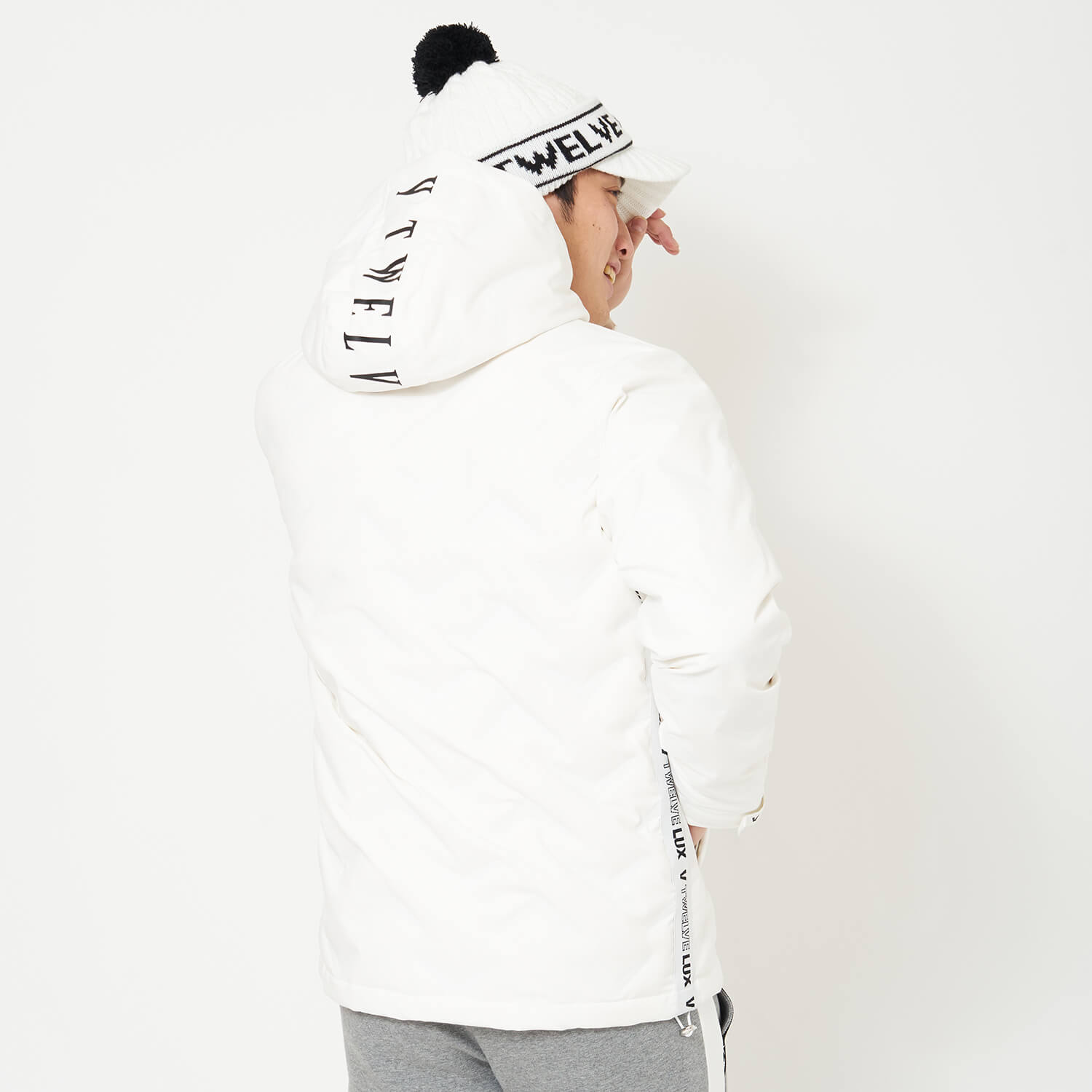 Twelve Lux フード付きダウンジャケット ホワイト V12 ゴルフ メンズ