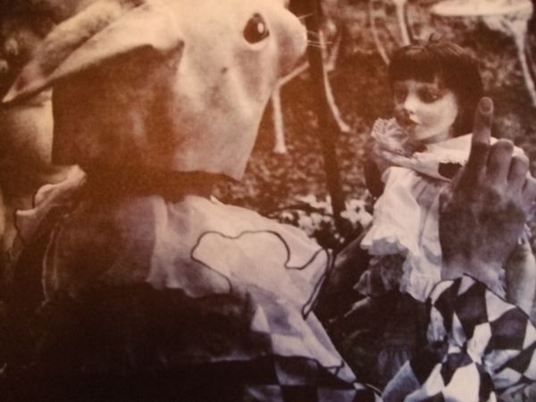 アリスが落ちた穴の中 Dark Märchen Show!!」豪華版 ART ALBUM＋DVD