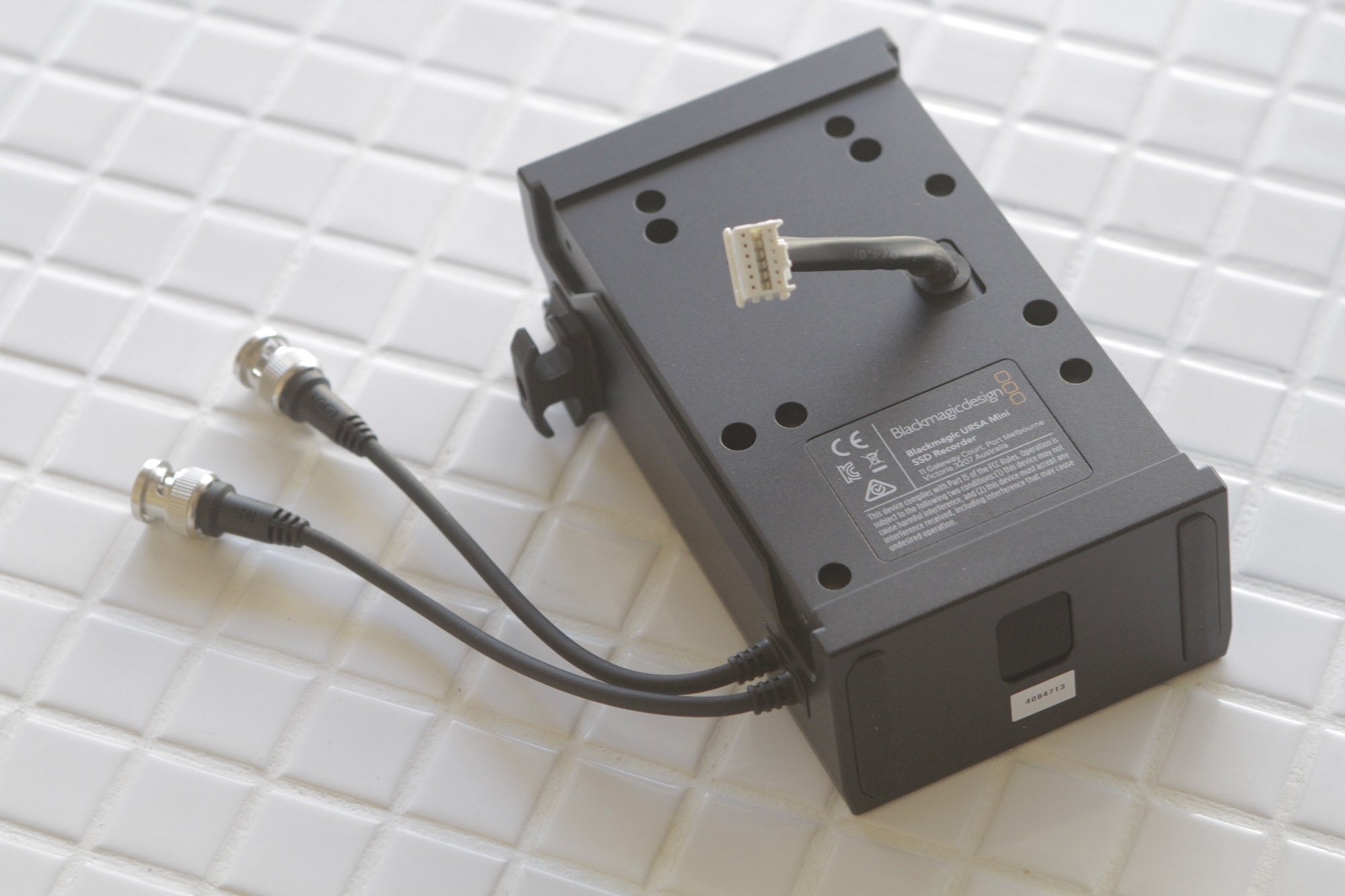 URSA Mini Proで汎用SSDでの収録が可能になる！Blackmagic URSA Mini