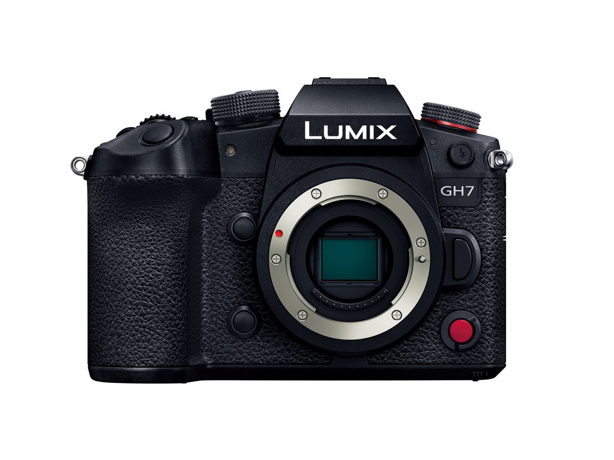 パナソニック、 マイクロフォーサーズのミラーレス一眼「LUMIX GH7」を
