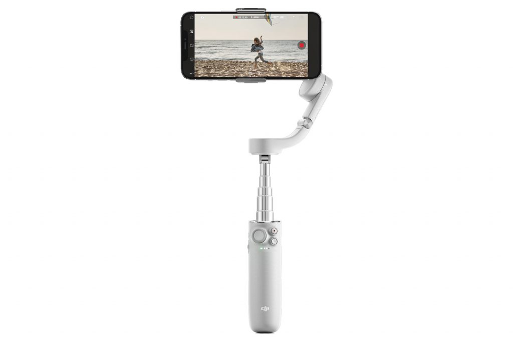 DJI、延長ロッド内蔵のスマートフォン用スタビライザーDJI OM 5発売