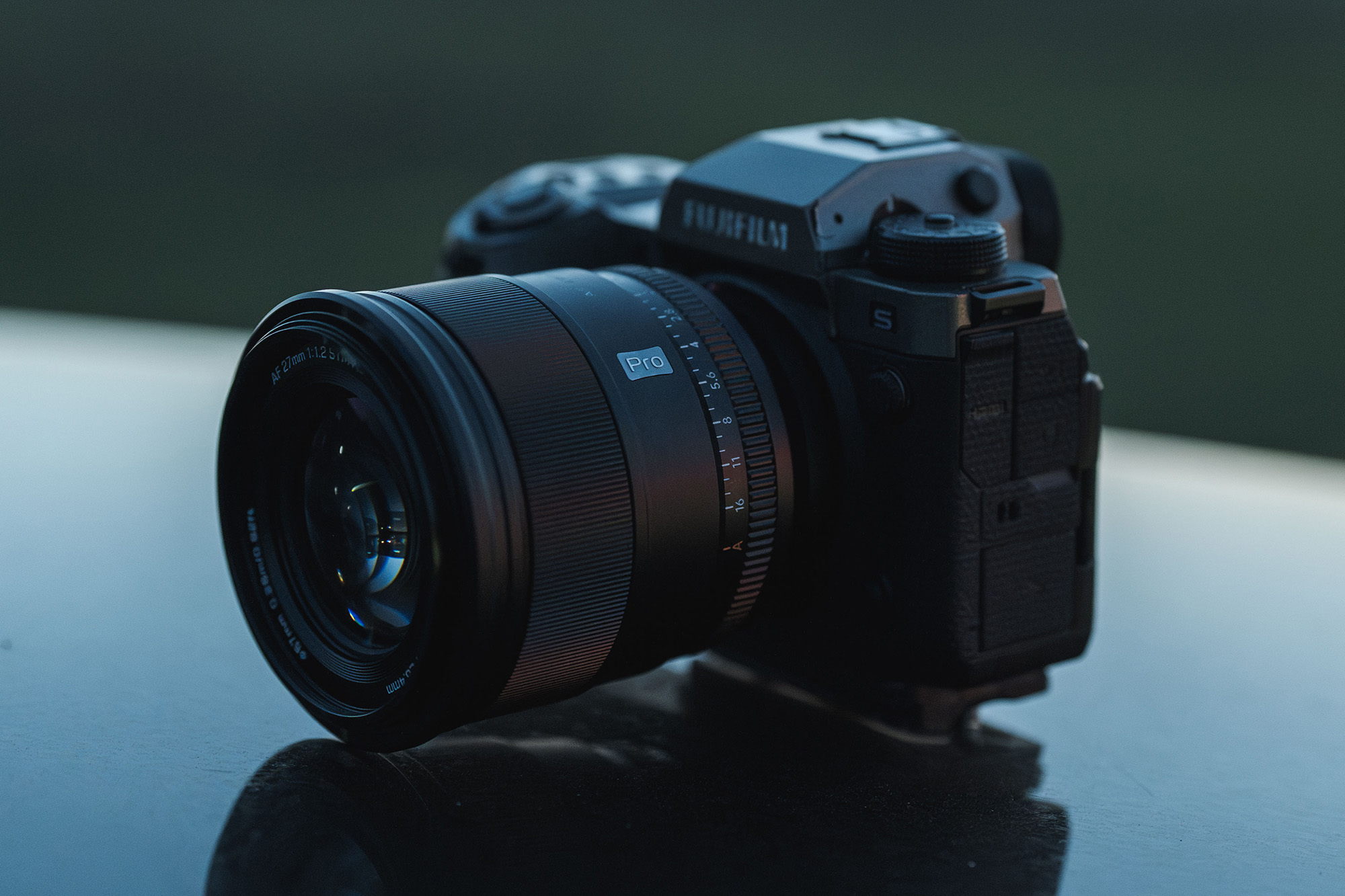 イングレート・ジャパン、Viltrox のXマウント用レンズ「Viltrox 27mm