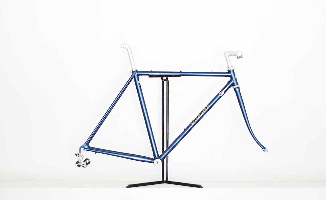 ハンドメイドロードバイク「70next」の製作風景 ② - VIGORE -道具