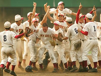 asahi.com：代表校フォトギャラリー ―春日部共栄 - 第87回全国高校野球