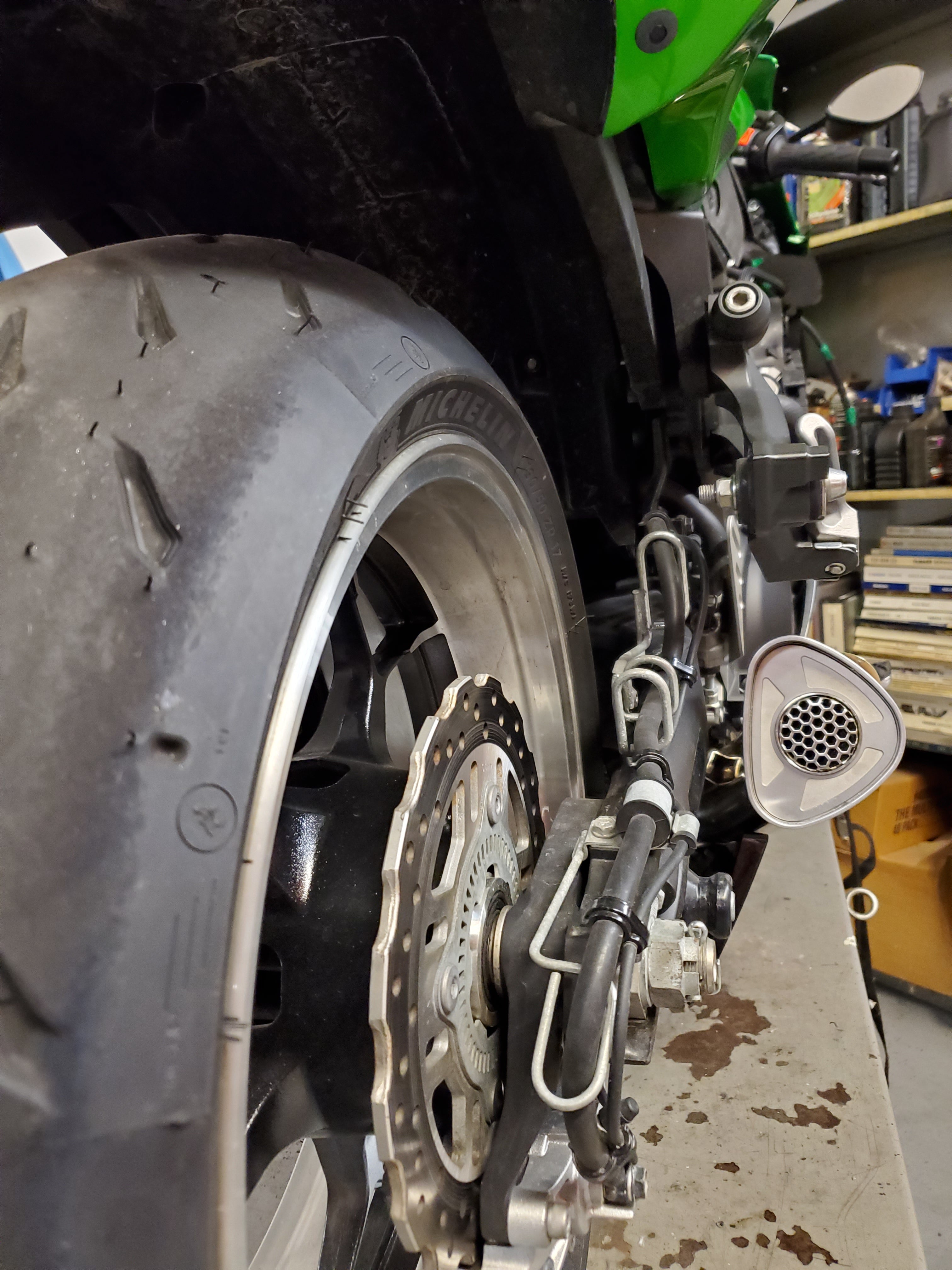 MOJO ZX14 ZX14R 06-25 4 INTO 1 BLACK VMJEFSZX14K6B* – VooDoo