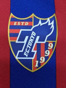 サポーター垂涎の一枚！FC東京、1999年幻の縦縞サードモデル