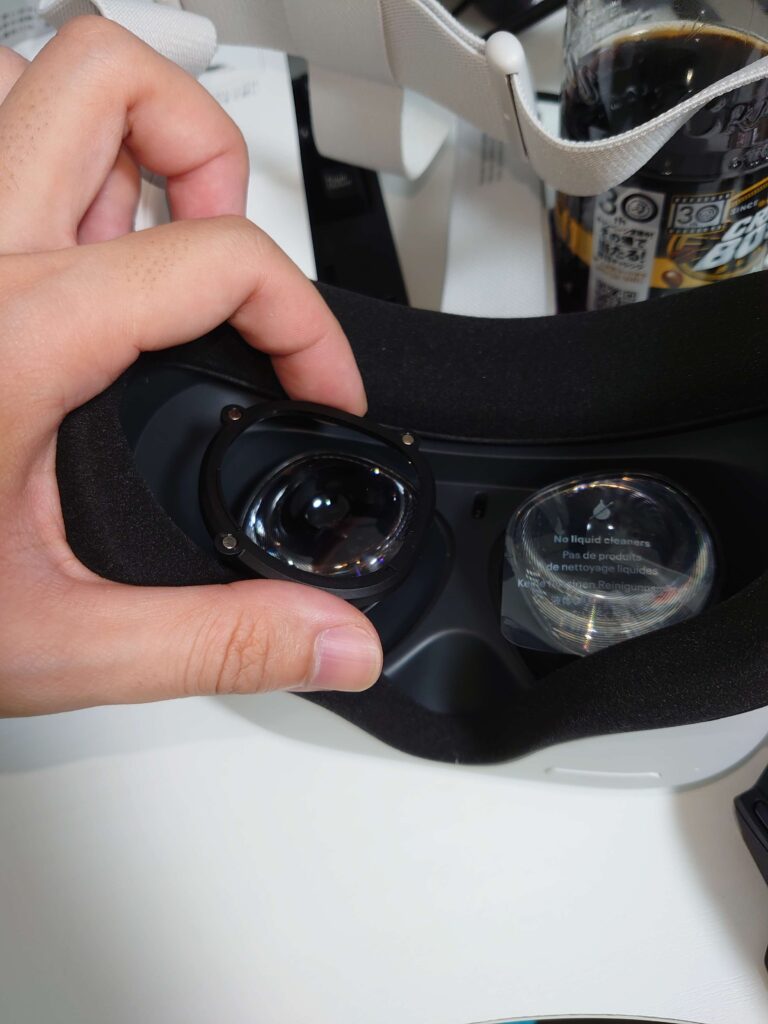 PR】メガネユーザーに朗報！Quest2の装着が水泳ゴーグル同様になる専用