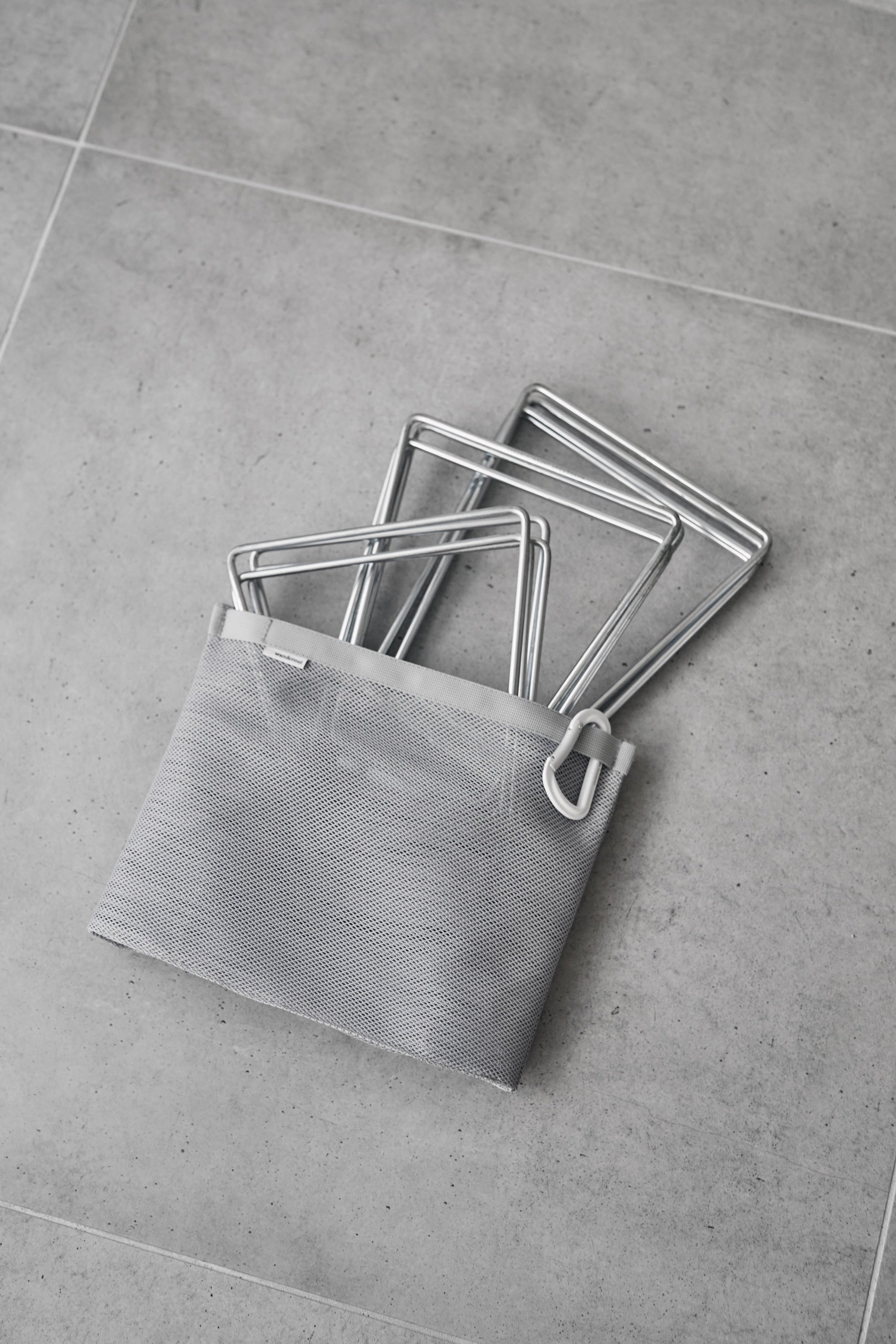 Wanderout / Universal Stand - Black – wanderout