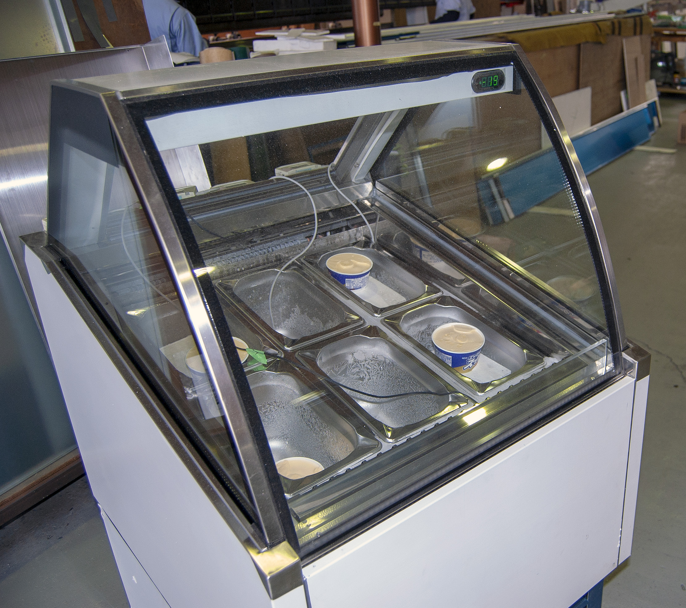 ジェラートケース - 和田製作所｜特注冷蔵ショーケース専門メーカー