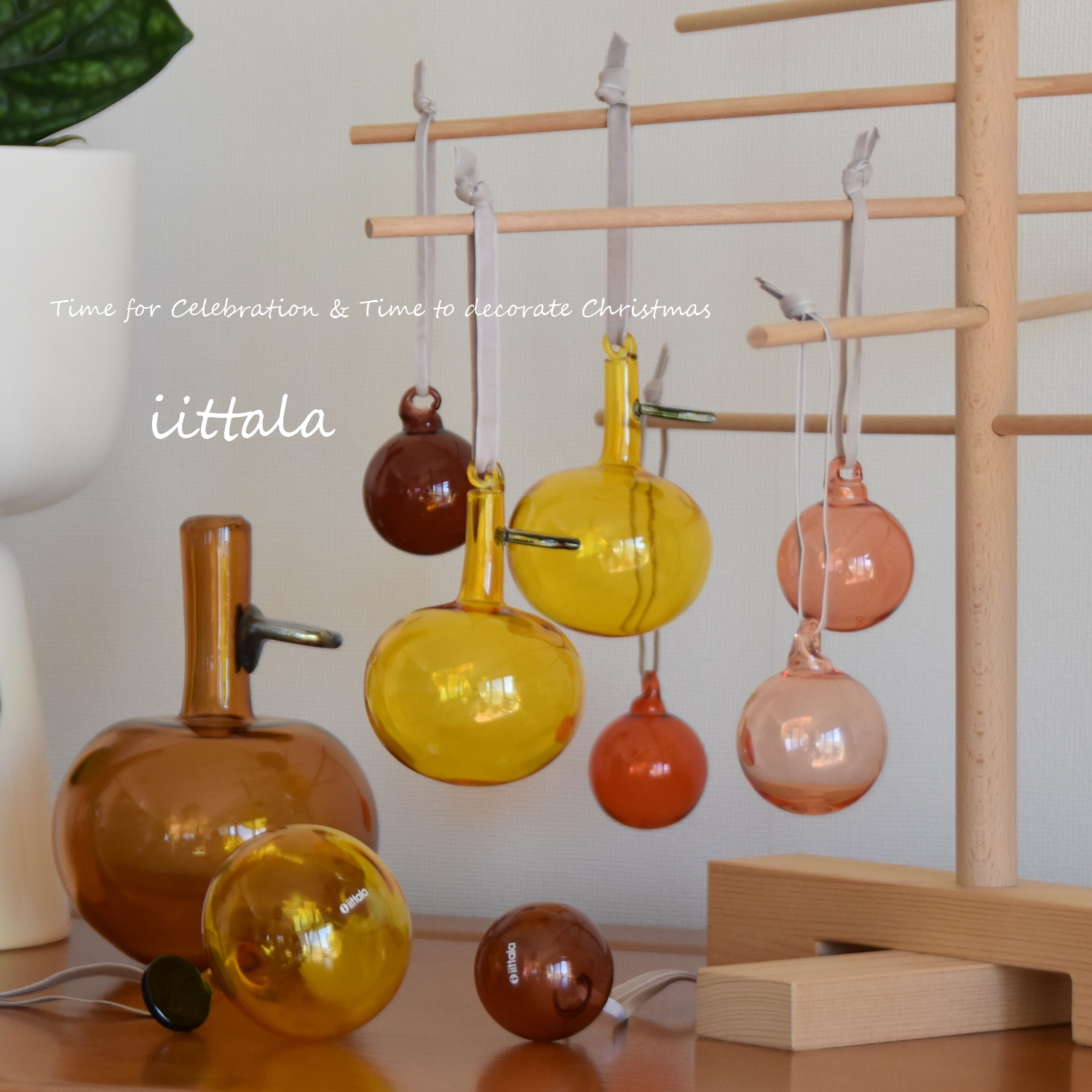 iittala 】ミニオーナメントボール5個セットとガラスアップル3個セット